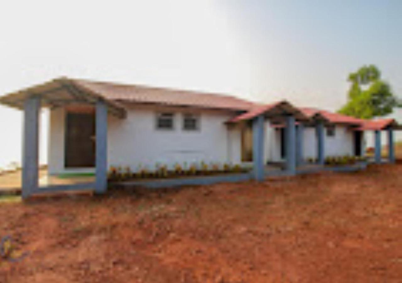 Sea King Beach Resort Ganpatipule Esterno foto