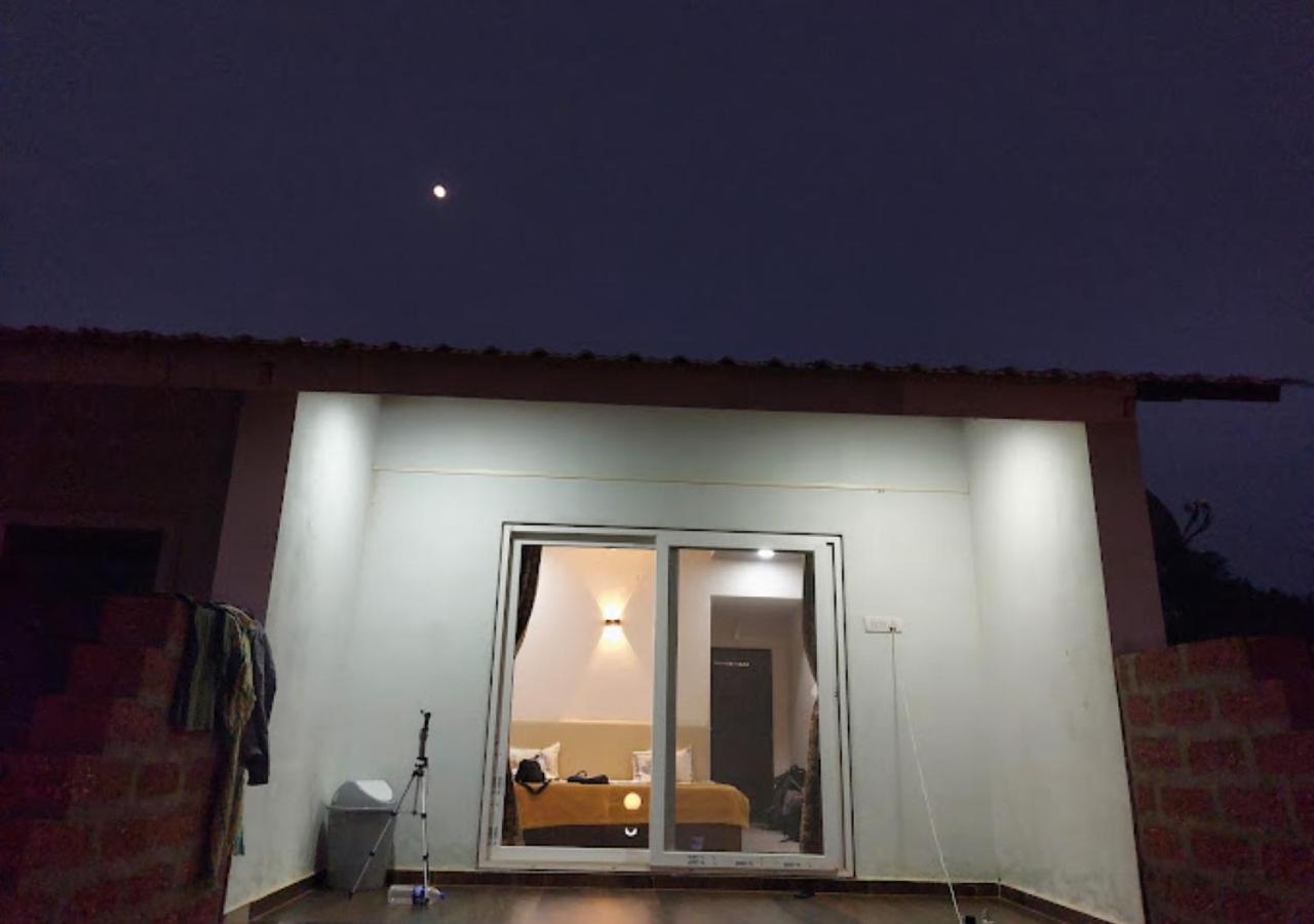 Sea King Beach Resort Ganpatipule Esterno foto