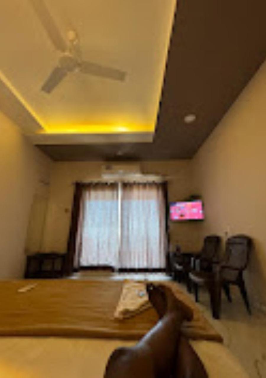 Sea King Beach Resort Ganpatipule Esterno foto